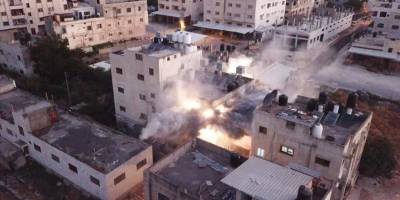 Katil İsrail, Filistinli tutuklunun ailesinin Nablus'taki evini patlayıcılarla yıktı