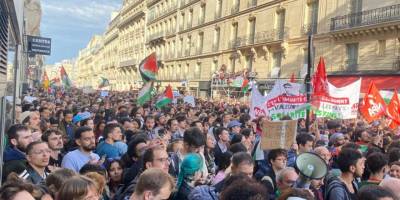 Katil İsrail'in Refah'ta Filistinlilerin kampına yönelik saldırısı Paris'te protesto edildi