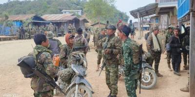 Myanmar'daki cunta yönetimi silahlı gruplar karşısında gücünü kaybediyor