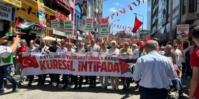 Zonguldak'ta yüzlerce kişi İsmail Haniye ve Gazze için yürüdü