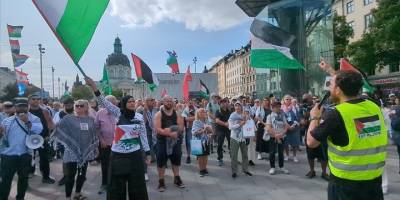 İsrail'in Stockholm Büyükelçiliği önünde Filistin'e destek gösterisi düzenlendi