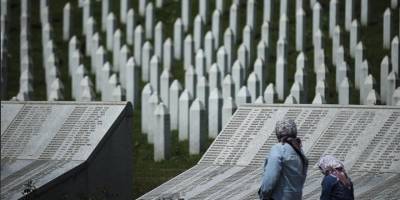 Bosna Hersek'teki Sırp Cumhuriyeti'nde savaş suçlularının "kahraman" olarak gösterilmesine tepki