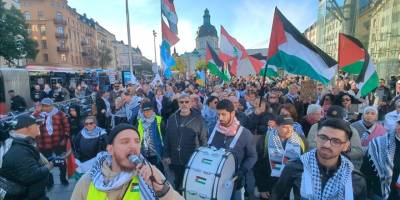 İsveç'te, İsrail'in Gazze ve Lübnan'a saldırıları protesto edildi