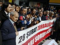 Diyarbakır'da 28 Şubat'ı Protesto Eylemi (FOTO)