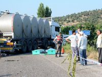 Tarım İşçisi Taşıyan Kamyonetle Süt Tırı Çarpıştı: 15 Ölü