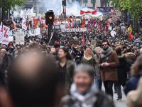 Fransa'da 68 Bin Kişi Yeni Çalışma Yasasını Protesto Etti