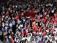 Hakkari'de Darbe Protestoları Sürüyor