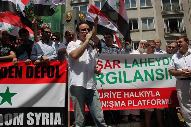 2011-07-15_suriye-protesto_tesvikiye05.jpg