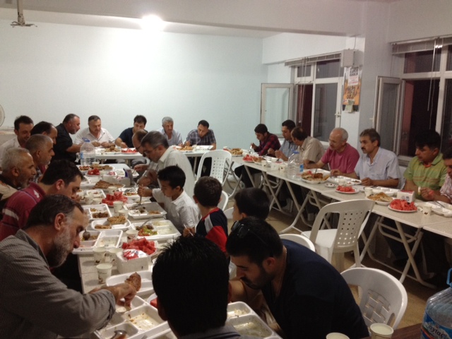 amasya-iftar-20120808-02.jpg