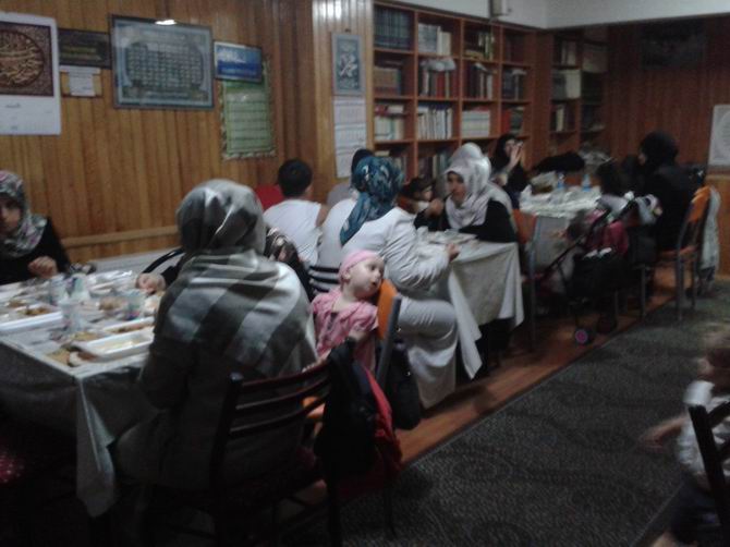 sariyer-iftar-20130802-08.jpg